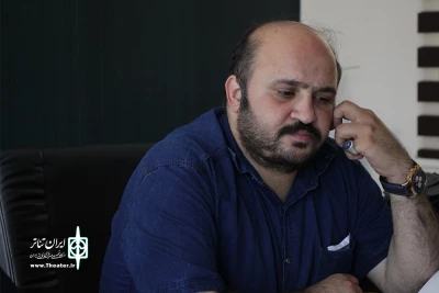 در گفتگو با سامان خلیلیان کارگردان نمایش «عند از مطالبه» مطرح شد:

تماشای وضعیت اجتماعی روز ایران در یک اثر جنگی
