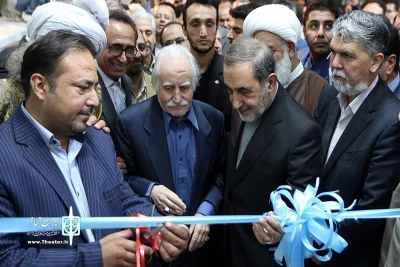 در مراسم افتتاحیه تاکید شد

دانشگاه هنرهای اسلامی ایرانی فرشچیان  سنت استاد و شاگردی را احیاء می کند