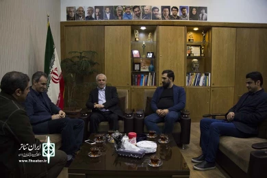 قدردانی گروه اجرایی نمایش خاتون از خانواده شهید مدافع حرم