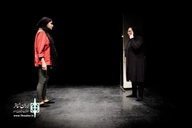 باد می وزد