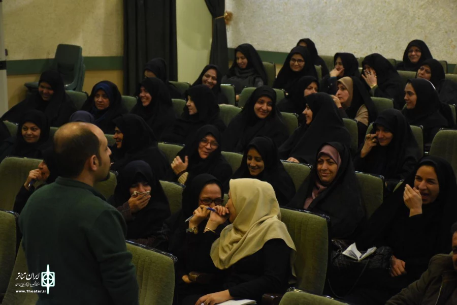 از «نمایش خلاق» تا « در جستجوی شخصیت تئاتری» 2