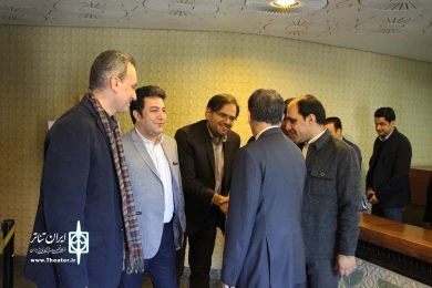 بازدید وزیر فرهنگ وارشاد از کارگاه های همایش برگزیدگان تئاتر استان ها