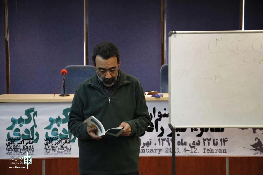 نوشتن گام زدن در میدان مین است اما مین‌های اکبر رادی از دیگران بیشتر است 3