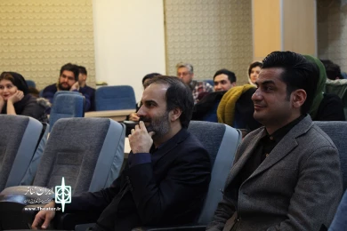 رونمایی از کتاب مونو/شورایی و گفتگو با مردم نوشته آریان رضایی