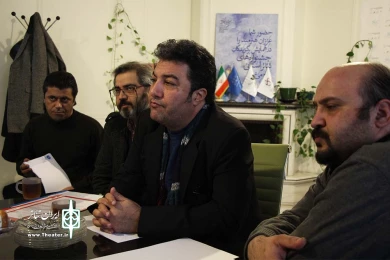 بازدید معاون هنری وزارت ارشاد از دبیرخانه تئاتر فجر