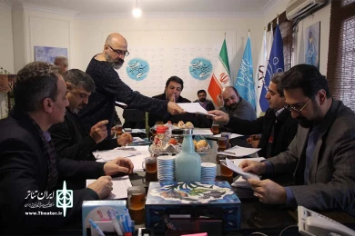 بازدید معاون هنری وزارت ارشاد از دبیرخانه تئاتر فجر