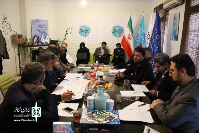 بازدید معاون هنری وزارت ارشاد از دبیرخانه تئاتر فجر