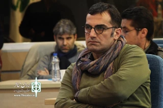 گفت‌وگو با کارگردان نمایش «خرده نان» حاضر در فجر 37

تئاتر یکی از میرا و زنده ترین هنرها است