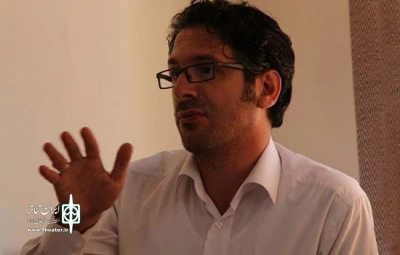 سیروس مصطفی کارگردان حاضر در فجر 37

«تراژدی پارک اتابک» نمایشی راوی‌محور و چندرسانه‌ای است
