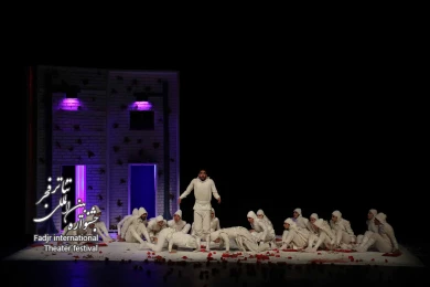 خانه سیاه است