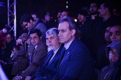 با حضور در جشنواره تئاتر فجر

وزیر فرهنگ و ارشاد اسلامی به تماشای «نامیرا» نشست