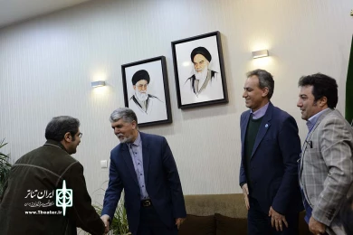 وزیر ارشاد میهمان جشنواره تئاتر فجر