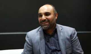 مدیر مرکز هنرهای نمایشی انقلاب اسلامی(مهنا)

جشنواره فجر امسال در بخش انقلاب بسیار پررنگ تر از همیشه برگزار شد