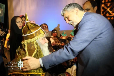 وزیر ارشاد میهمان جشنواره تئاتر فجر