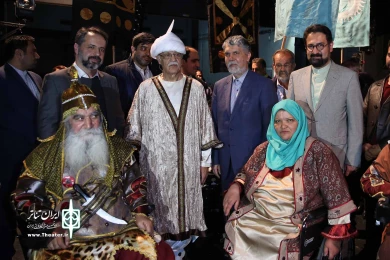 وزیر ارشاد میهمان جشنواره تئاتر فجر