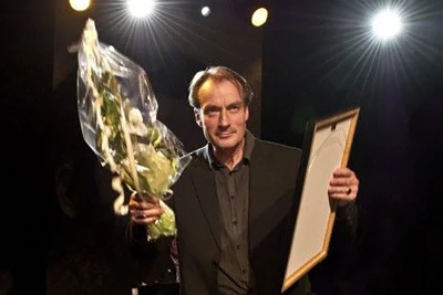کارگردان نروژی از حضور در سی و هفتمین جشنواره بین‌المللی تئاتر فجر

«من دیگری است» نمایشی شاعرانه است