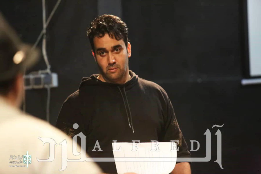 پوریا پورسرخ بازیگر «آلفرد» می‌شود 3