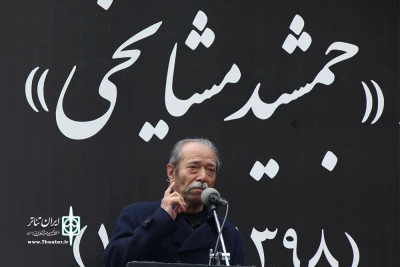 علی نصیریان در مراسم تشییع پیکر بازیگر پیشکسوت سینما، تئاتر و تلویزیون

جمشید مشایخی در هنرهای نمایشی جایگزینی نخواهد داشت