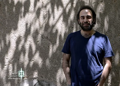 با الهام از سیمرغ منطق الطیر

جعفر مهیاری «صندلی‌ها» را در کانادا اجرا می‌کند