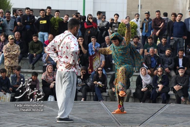 تئاتر خیابانی در محوطه تئاتر شهر