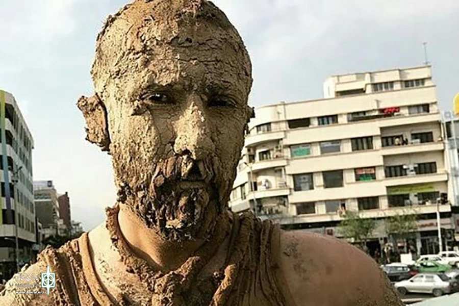 پرفورمنس بداهه سیل انسانی «گِـل رو»  به شیراز رسید 3