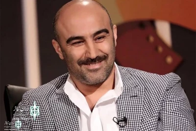 After 13 years

Mohsen Tanabandeh  goes on stage