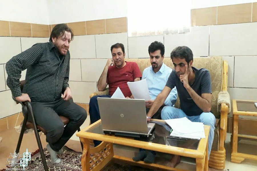 آثار راه یافته به نخستین جشنواره استانی تئاتر خیابانی دلیجان مشخص شد 2