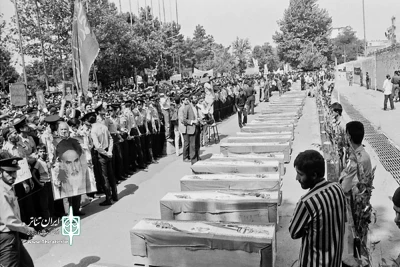 بررسی اجمالی ایران تئاتر برحمله ناو آمریکایی وینسنس به هواپیمای مسافربری ایران

فاجعه پرواز 655 و چند ایده  نمایشی برای علاقمندان به موضوعات بشردوستانه