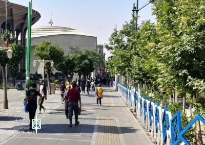 دستفروشان به خارج از محدوده تئاتر شهر می‌روند