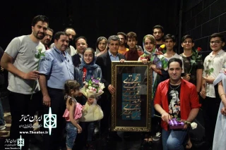 At Shanoo Theater Complex

Yaser Hashemi Rafsanjani watched “The only possible way”
