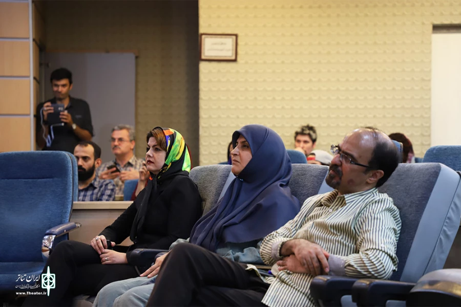 رونمایی از کتاب اوستاد نوروز پینه دوز