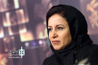 با بازی فرشته صدر عرفایی

«در اتاق باد می‌وزد» به تئاتر هامون می‌رود