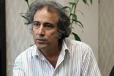 گفت وگو با سیامک صفری کارگردان نمایش گورخواب‌ها

سوژه گورخوابی برای خلق اثر بسیار دراماتیک است