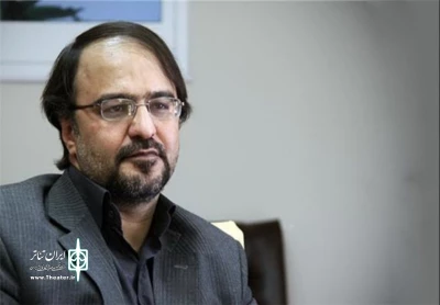 آسیب‌ شناسی ایران تئاتر از کاهش واحدهای دانشگاهی نمایش ایرانی(4)

رحمت امینی : واحدهای دانشگاهی نمایش ایرانی با نظریه‌پردازی همراه شود