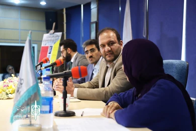 نشست آسیب شناسی حقوق هنرمندان تئاتر و سینما