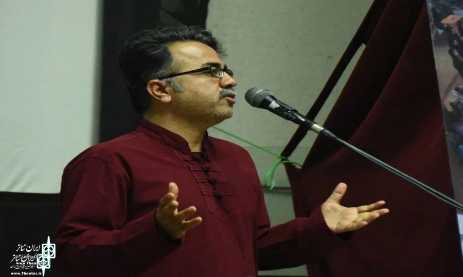 کتاب  «تئاتر بیرونی» رونمایی شد 3