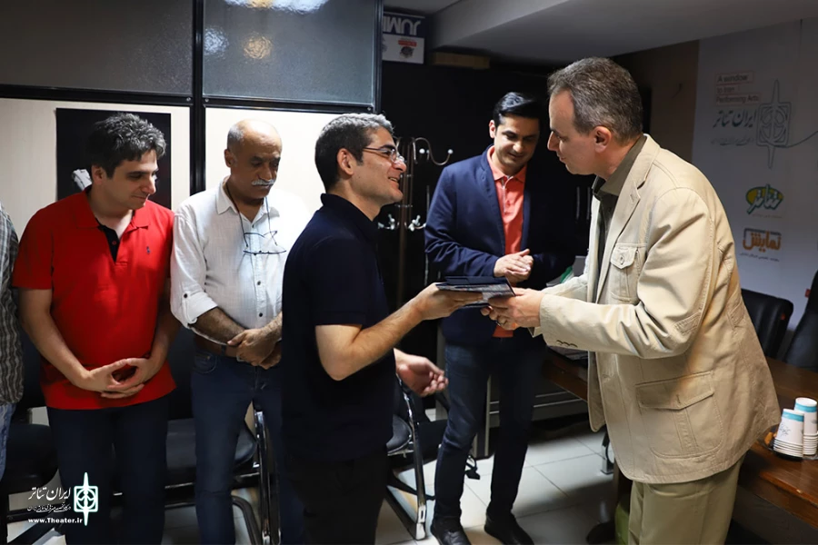 روزخبرنگار 10