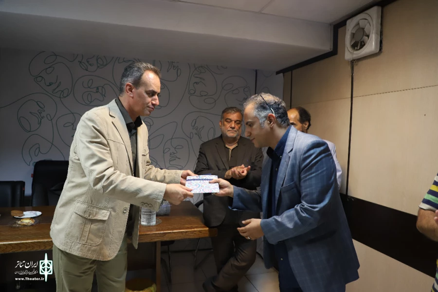 خبرنگار مفهومی است توام با حس احترام، شجاعت، وجدان و تیزهوشی 2