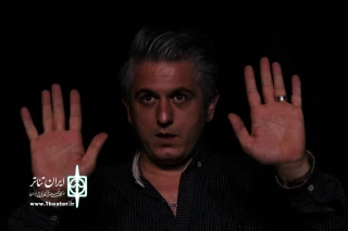 گفتگو با فرید یوسف پور کارگردان نمایش «شبی که گوزن ها در آتش سوختند»:

تئاتر هزینه نیست سرمایه گذاری برای یک ملت است