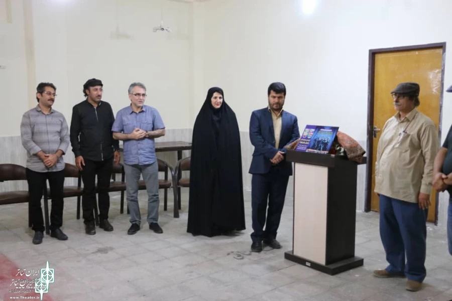 مراسم رونمایی از پوستر دوازدهمین جشنواره استانی نمایش‌های کوتاه رامهرمز برگزار شد 2