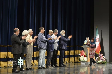 آیین نکوداشت  ادنا زینلیان هنرمند پیشگام طراحی لباس تئاتر و اپرا