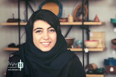 گفت‌وگوی ایران تئاتر با ارمغان سلطانی کارگردان نمایش «نیمه شب به وقت محلی»

همیشه مرز مشخصی بین درون و برون هر انسان وجود دارد