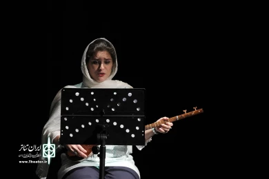 نمایشنامه‌خوانی تاجماه