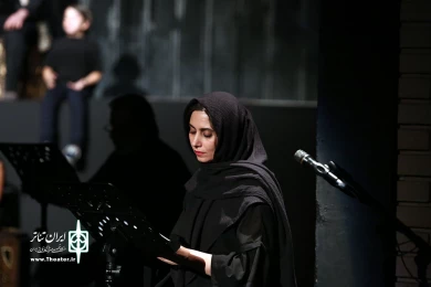 نمایشنامه خوانی سگی در خرمن جا