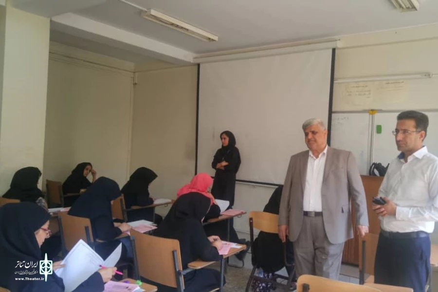 سرپرست دفتر آموزش و توسعه فعالیت های هنری از روند برگزاری آزمون  ها بازدید کرد 2
