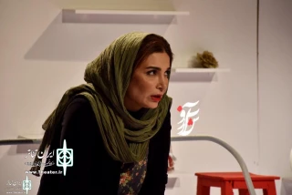 Somaieh Mehri to Iran Theater:

The show “Ten minutes and thirty-eight seconds before death” will run at Fadjr Int. Theater Festival