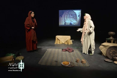 آنکس که نیامده می داند