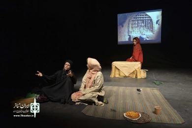 آنکس که نیامده می داند