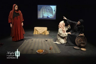 آنکس که نیامده می داند