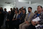 طنزآوران جهان نمایش داریوش مودبیان رونمایی شد 9